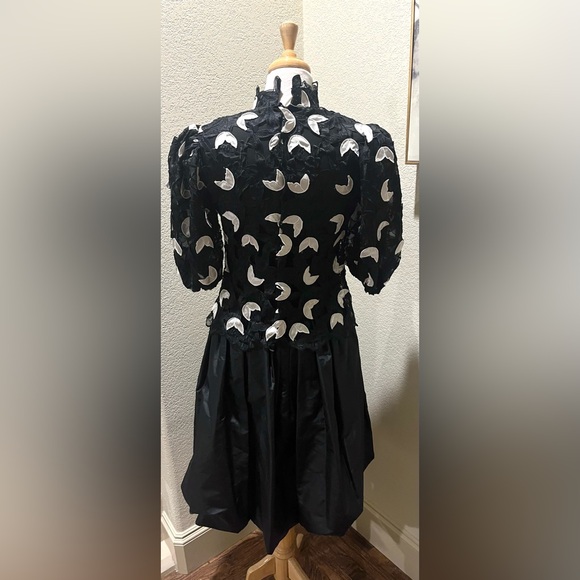 VTG 80s Richilene New York Black White Floral  Lace Bubble Formal Dress Sz 4 - Picture 5 of 8